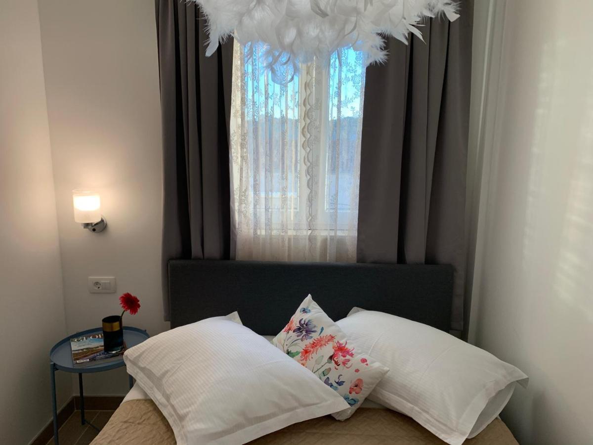 Apartman Onavi Makarska Exteriör bild