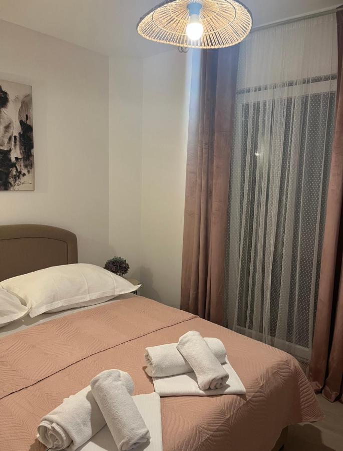 Apartman Onavi Makarska Exteriör bild